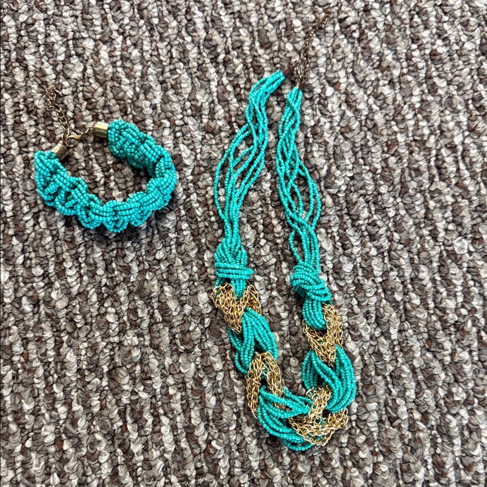Turquoise and Gold Beaded Necklace and Bracelet Set